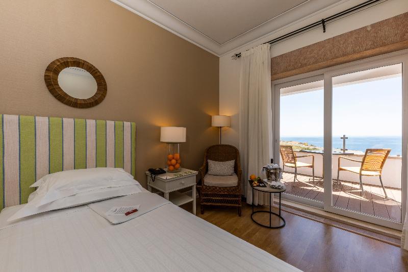 De 4* Sagres